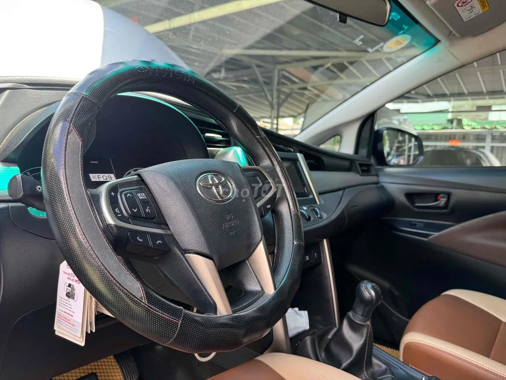 Toyota Innova 2022 photo 4