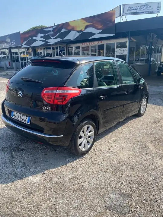 Citroen C4 2008 photo 3