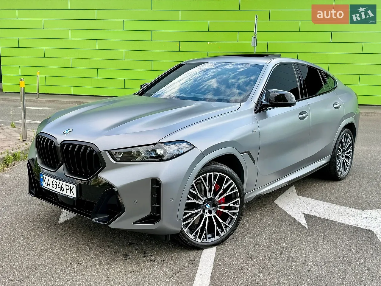 BMW X6 2023 photo 2