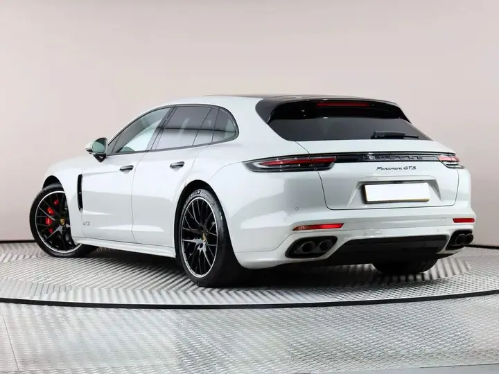 Porsche Panamera 2019 photo 2