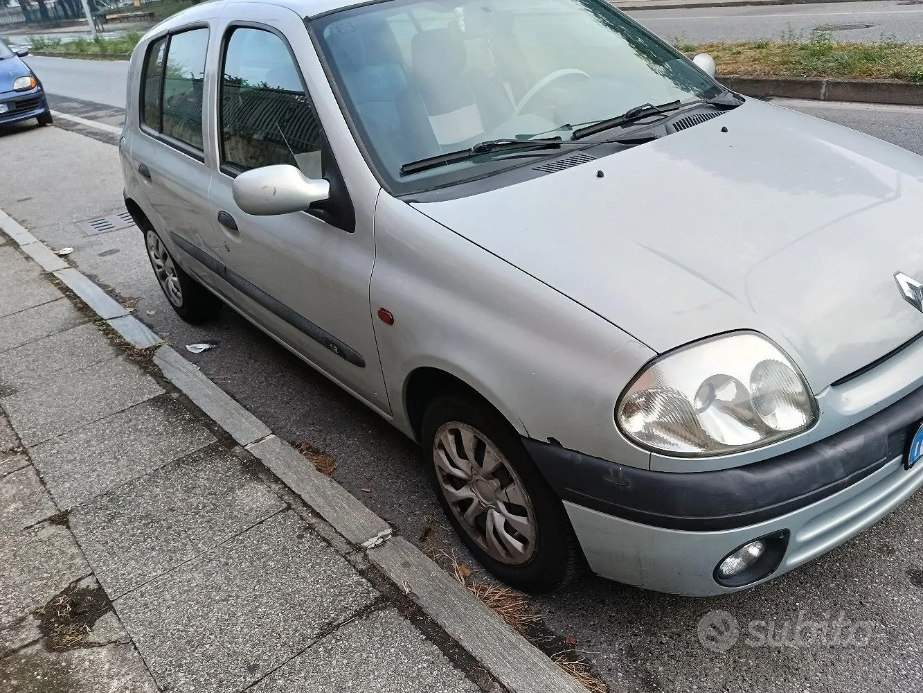 Renault Clio 1999 photo 4