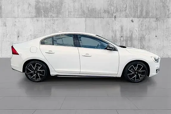 Volvo S60 2016 photo 5