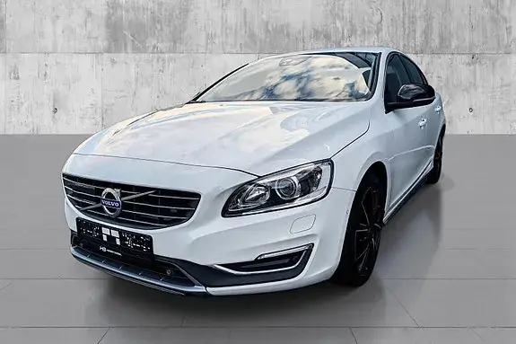 Volvo S60 2016 photo 2