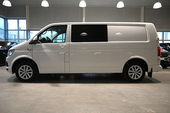 Volkswagen Transporter 2017 photo 2