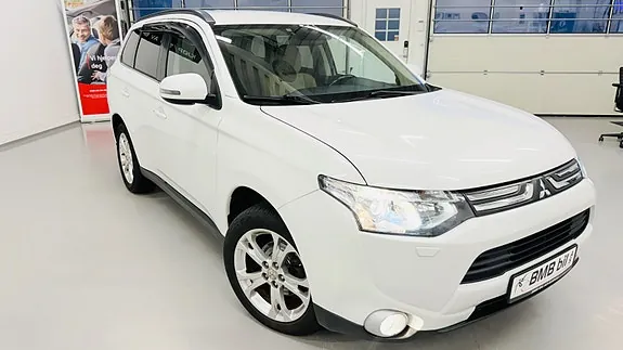 Mitsubishi Outlander 2013 photo 2