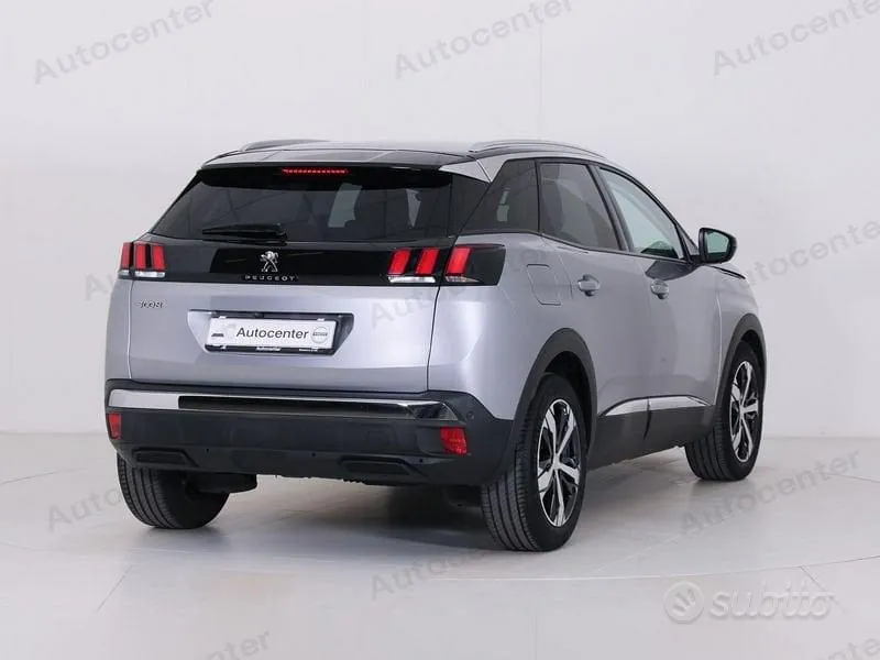 Peugeot 3008 2020 photo 3