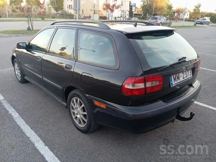Volvo V40 2002 photo 5