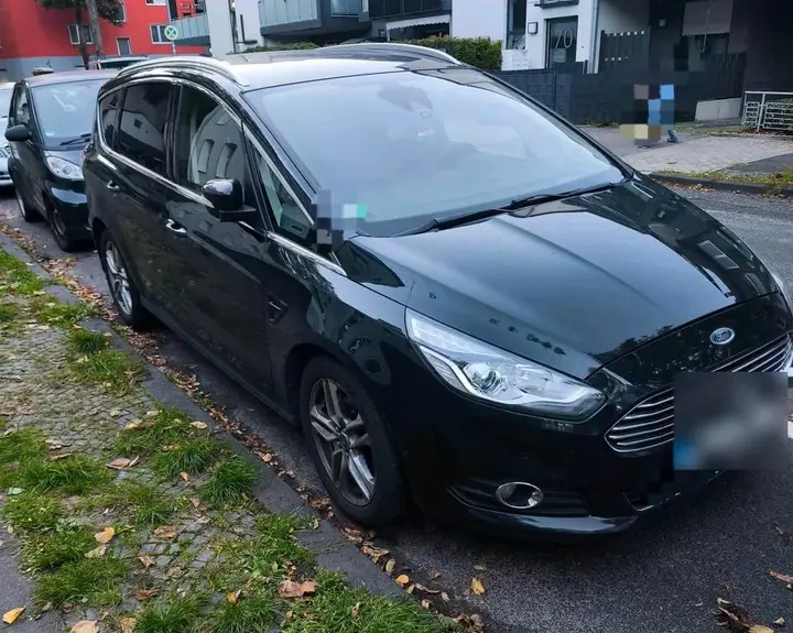 Ford S-Max