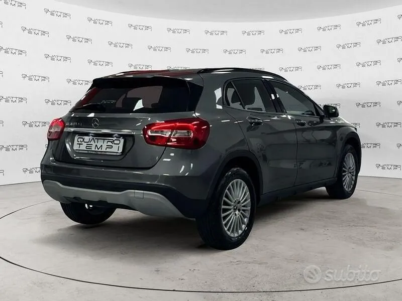 Mercedes-Benz Gla 2017 photo 5