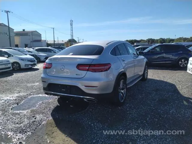 Mercedes-Benz Glc250 2019 photo 4