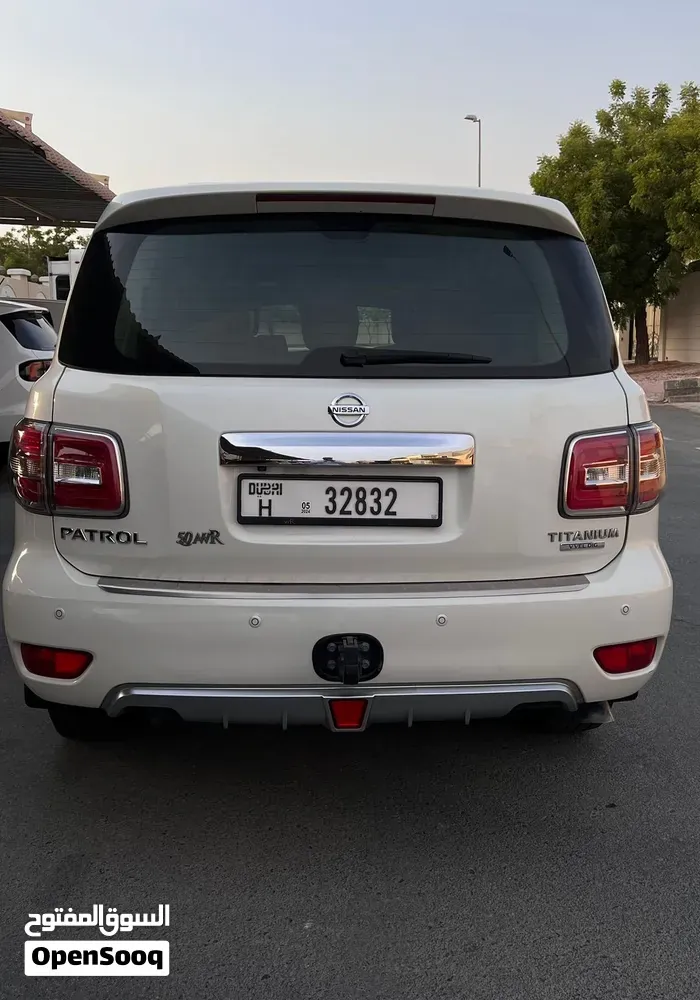 Nissan Patrol 2018 photo 2