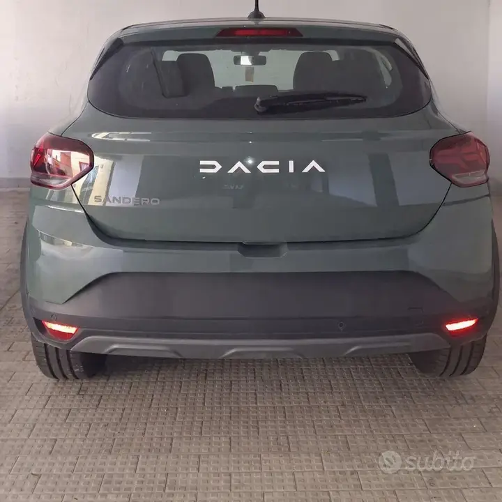 Dacia Sandero 2023 photo 2