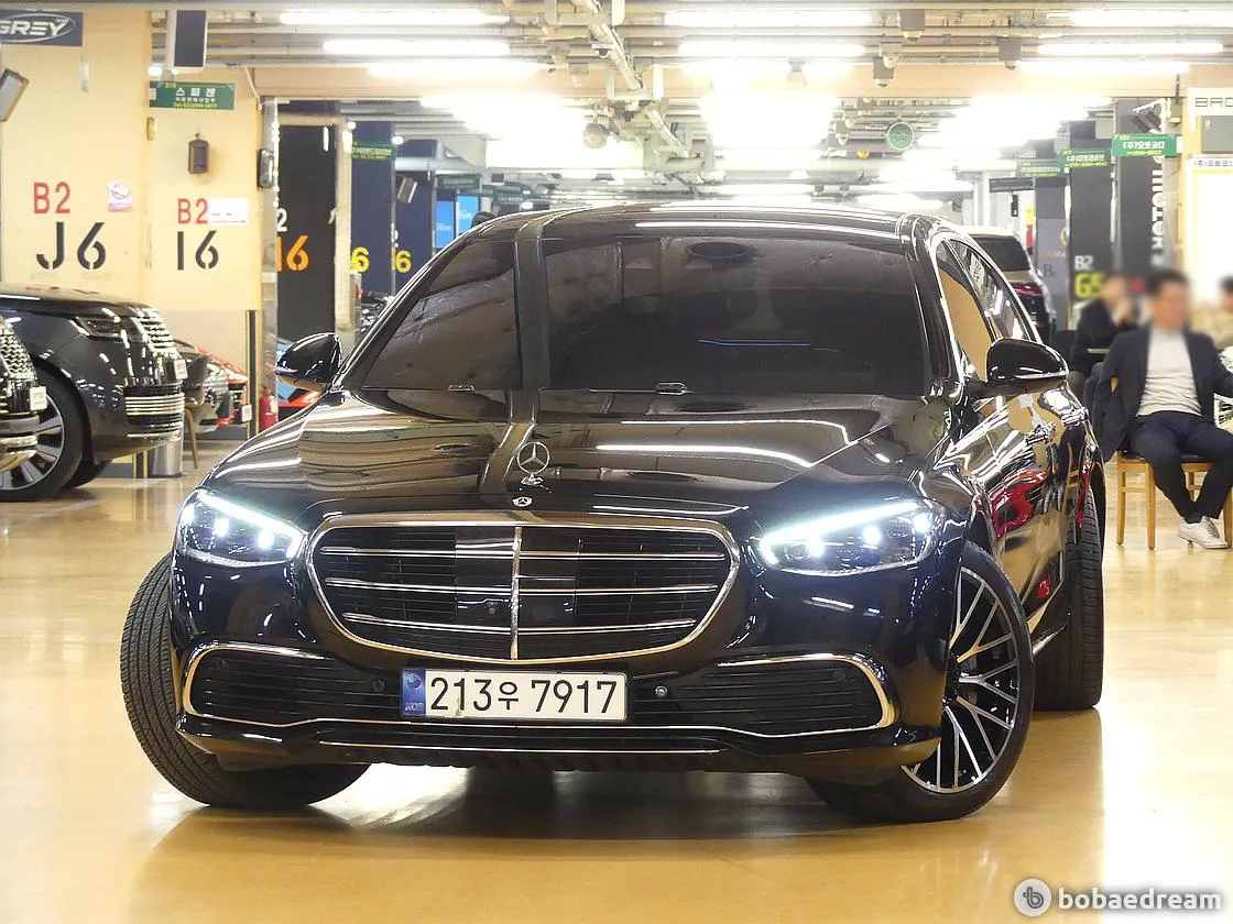 Mercedes-Benz S580