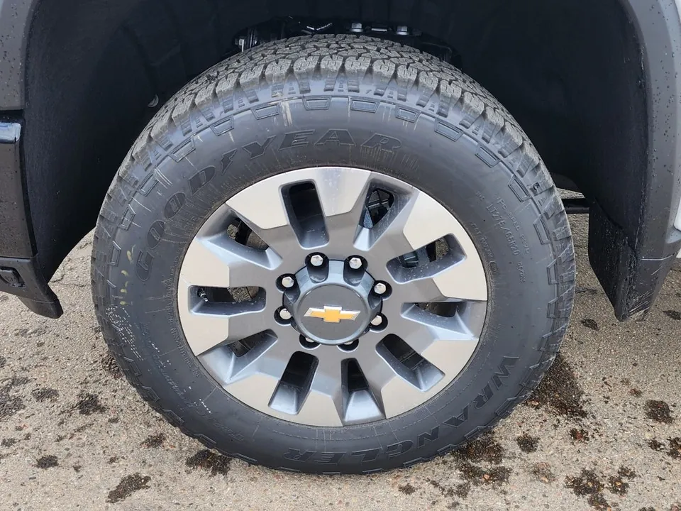 Chevrolet Silverado 2500Hd 2026 photo 4