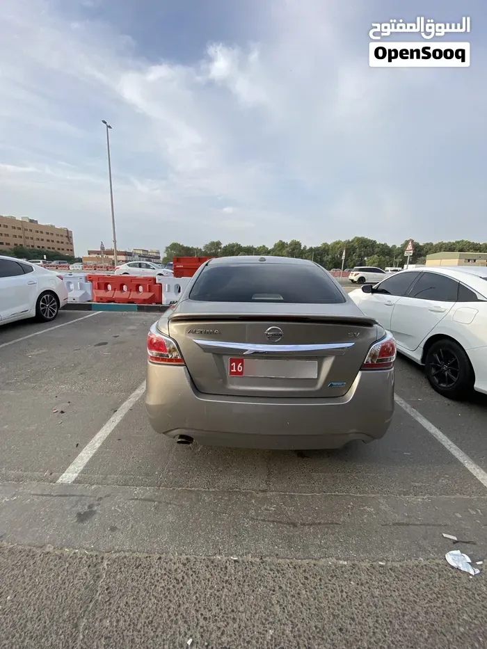 Nissan Altima 2014 photo 2