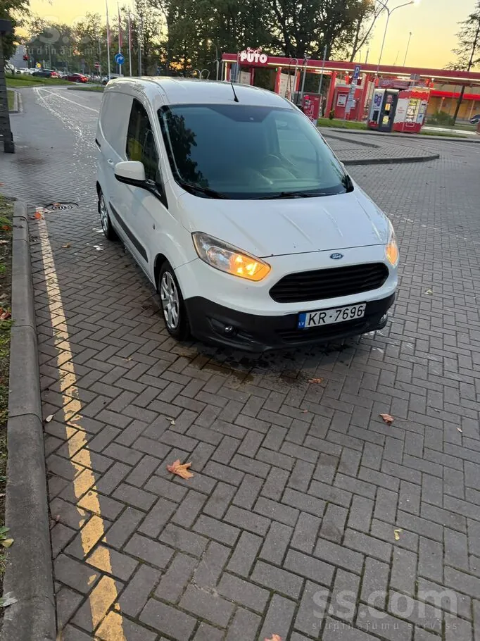 Ford Transit Courier 2017 photo 5