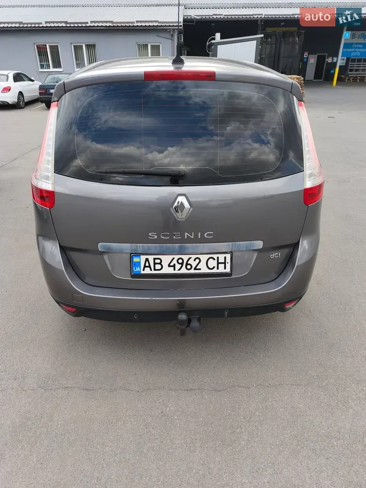 Renault Grand Scenic 2011 photo 3