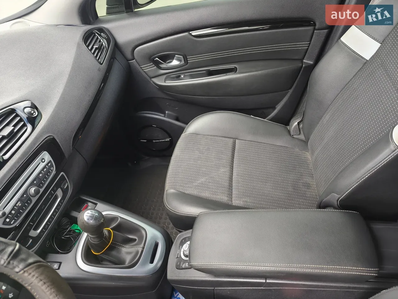 Renault Grand Scenic 2011 photo 5