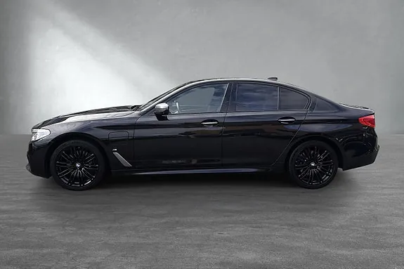 BMW 530E 2018 photo 2