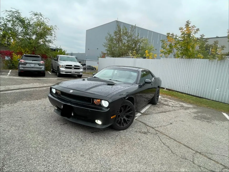 Dodge Challenger 2010 photo 4