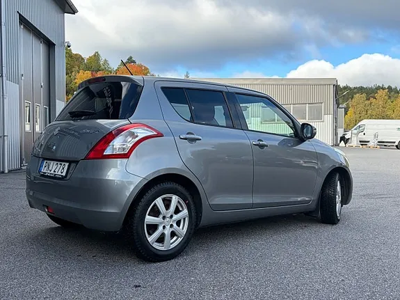 Suzuki Swift 2015 photo 3
