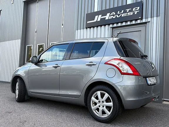 Suzuki Swift 2015 photo 5