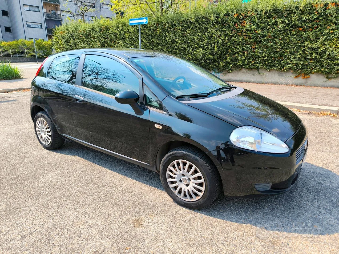 Fiat Grande Punto 2009 photo 4