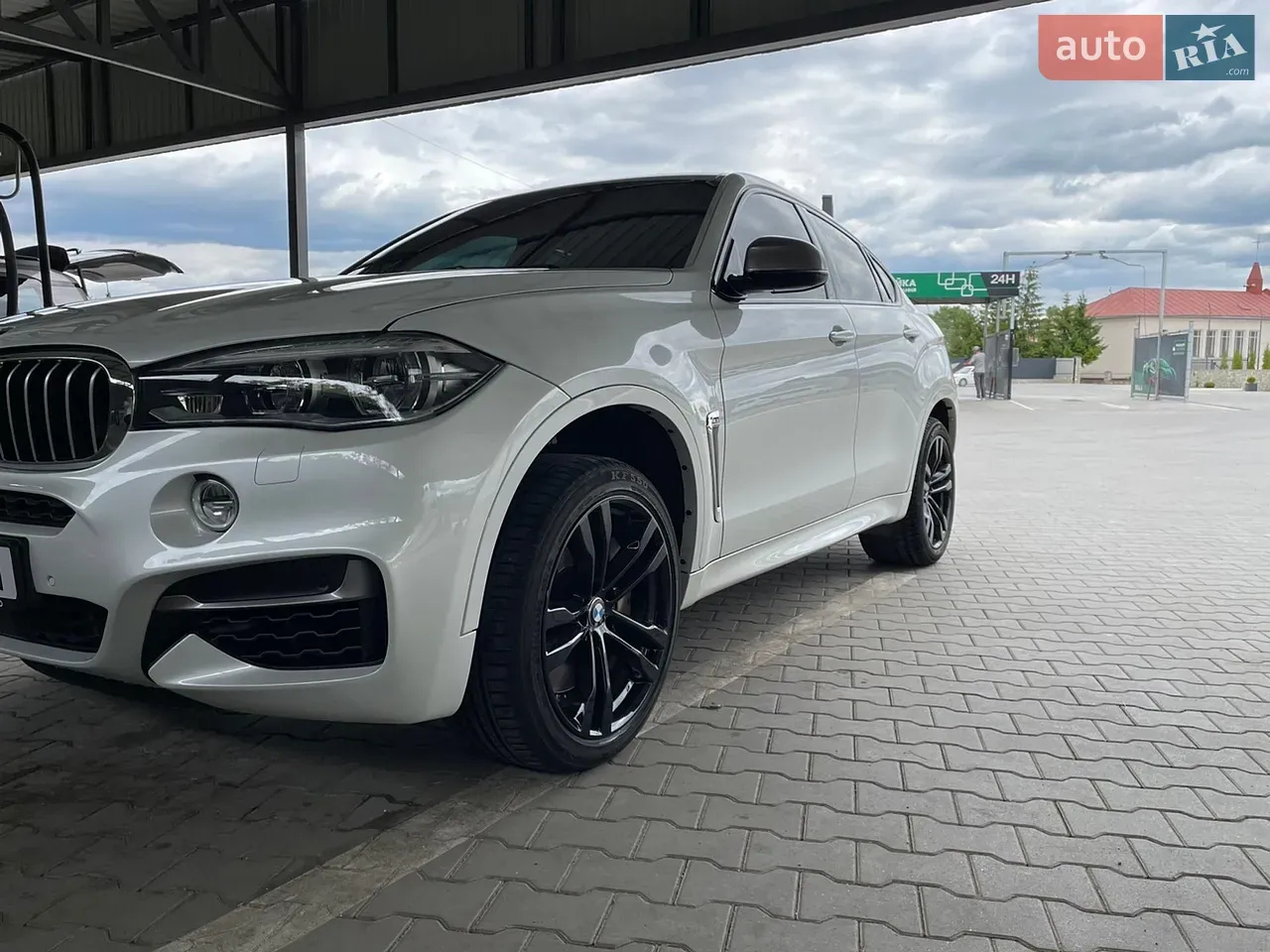 BMW X6 2015 photo 2