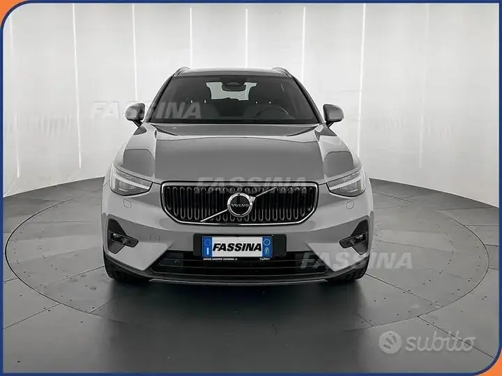 Volvo Xc40 2026 photo 2