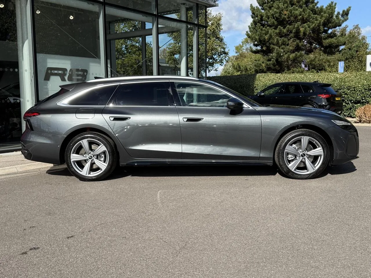 Audi A6 2024 photo 2