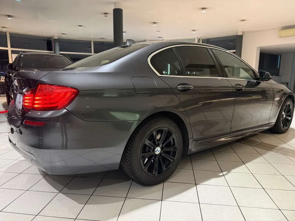 BMW 5 Series 2015 photo 3