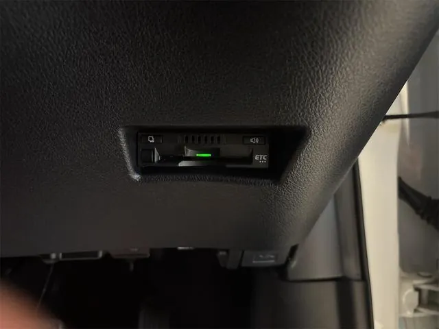 Toyota Sienta 2017 photo 5