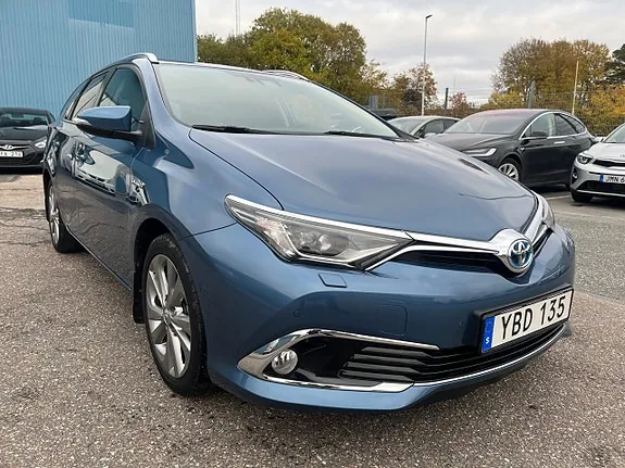 Toyota Auris 2016 photo 3