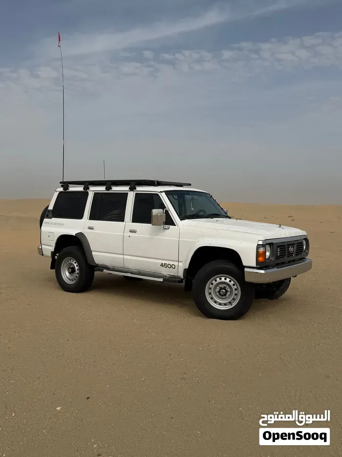 Nissan Patrol 1996 photo 2