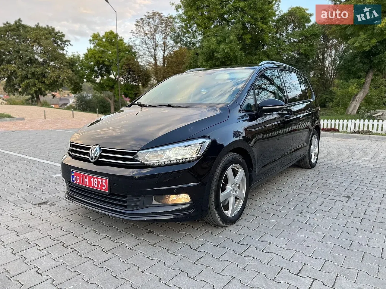Volkswagen Touran 2020 photo 3