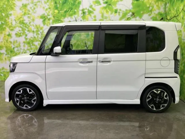 Honda N-Box 2019 photo 2