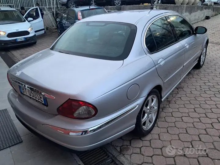 Jaguar X-Type 2002 photo 2