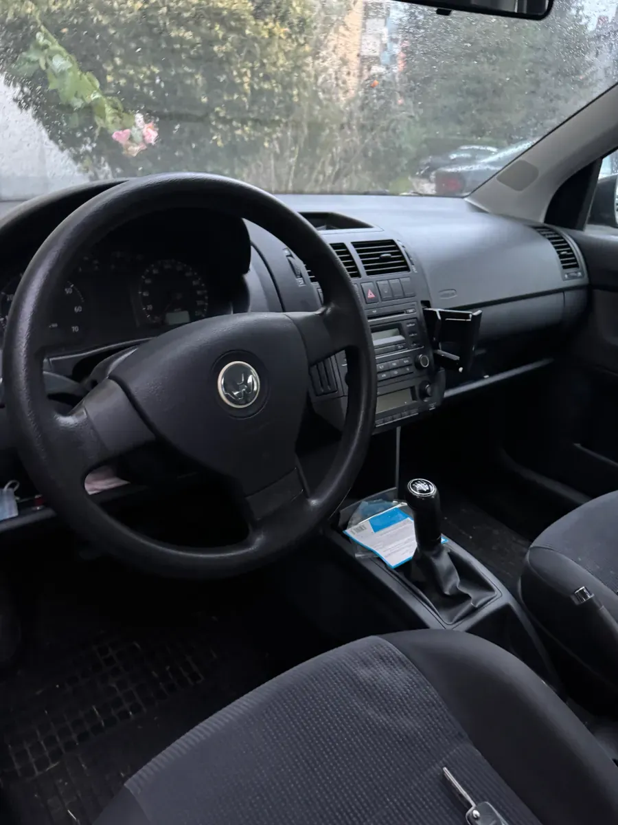 Volkswagen Polo 2007 photo 2