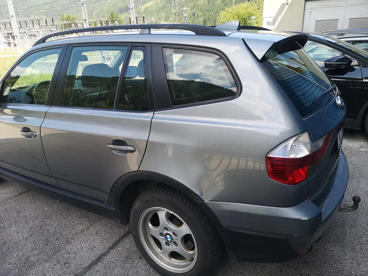 BMW X3 2010 photo 3