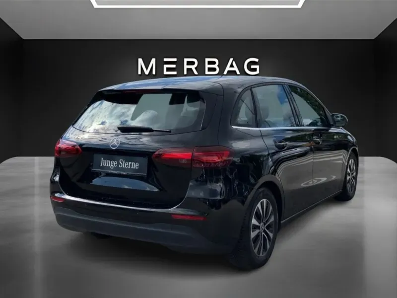 Mercedes-Benz B-Class 2024 photo 3
