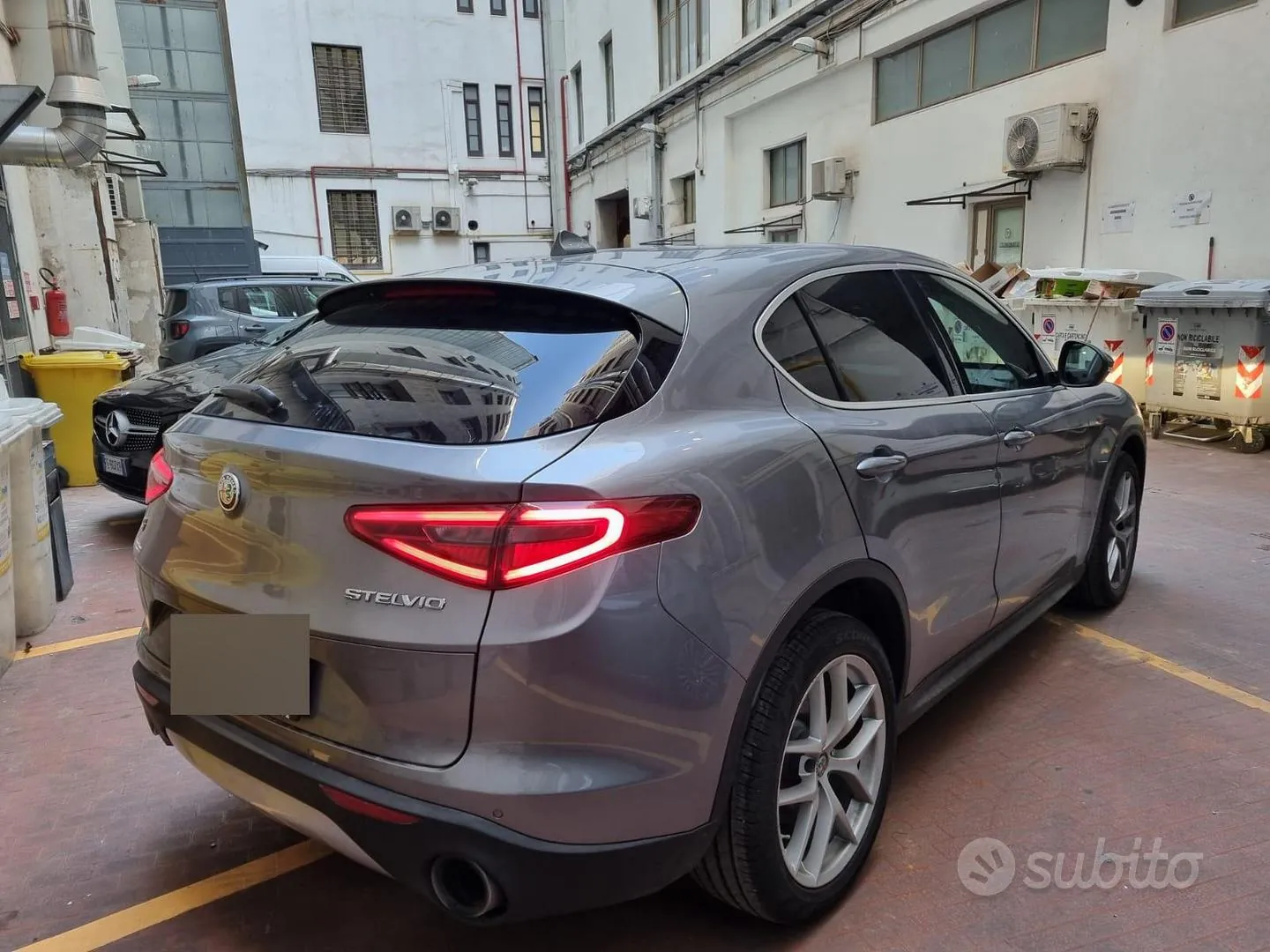 Alfa Romeo Stelvio 2017 photo 2