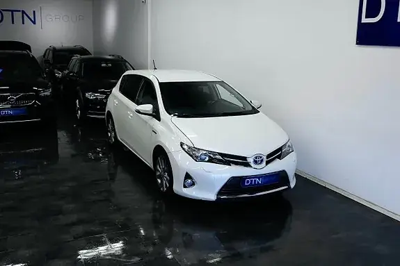 Toyota Auris 2014 photo 5