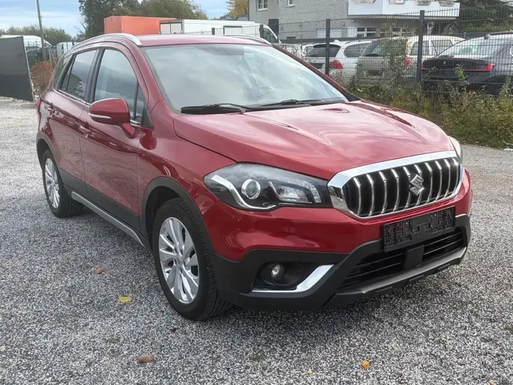 Suzuki S-Cross
