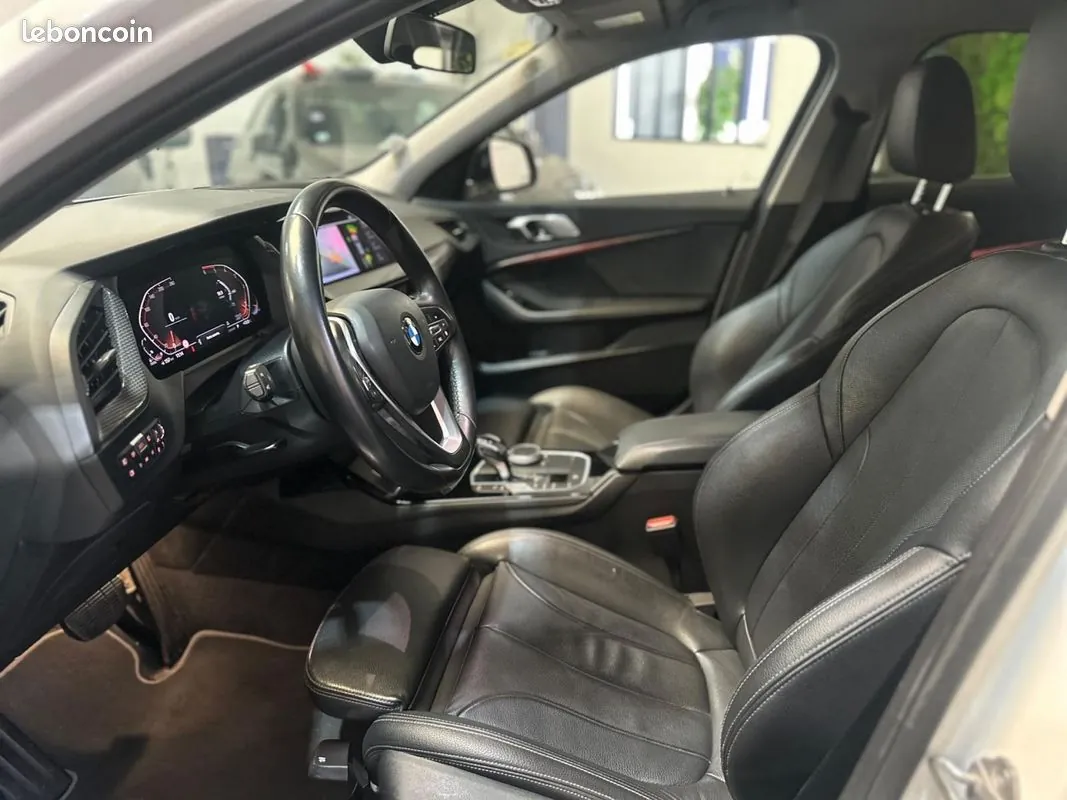 BMW 1 Series 2019 photo 5