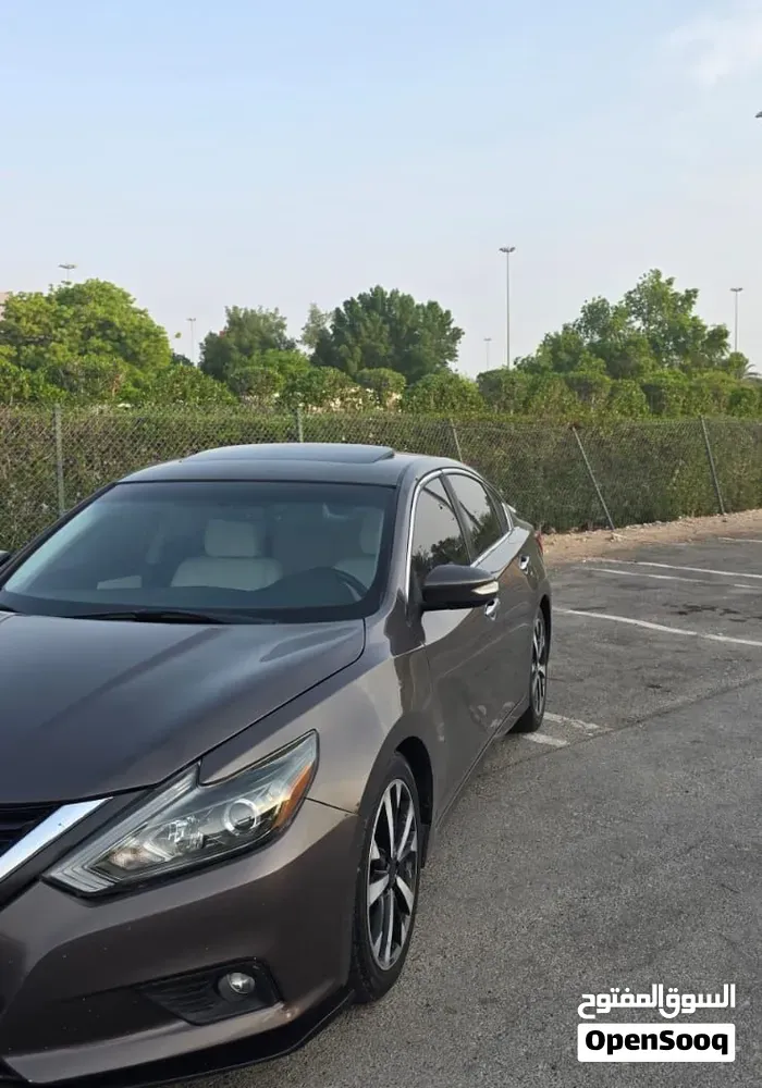 Nissan Altima 2017 photo 2