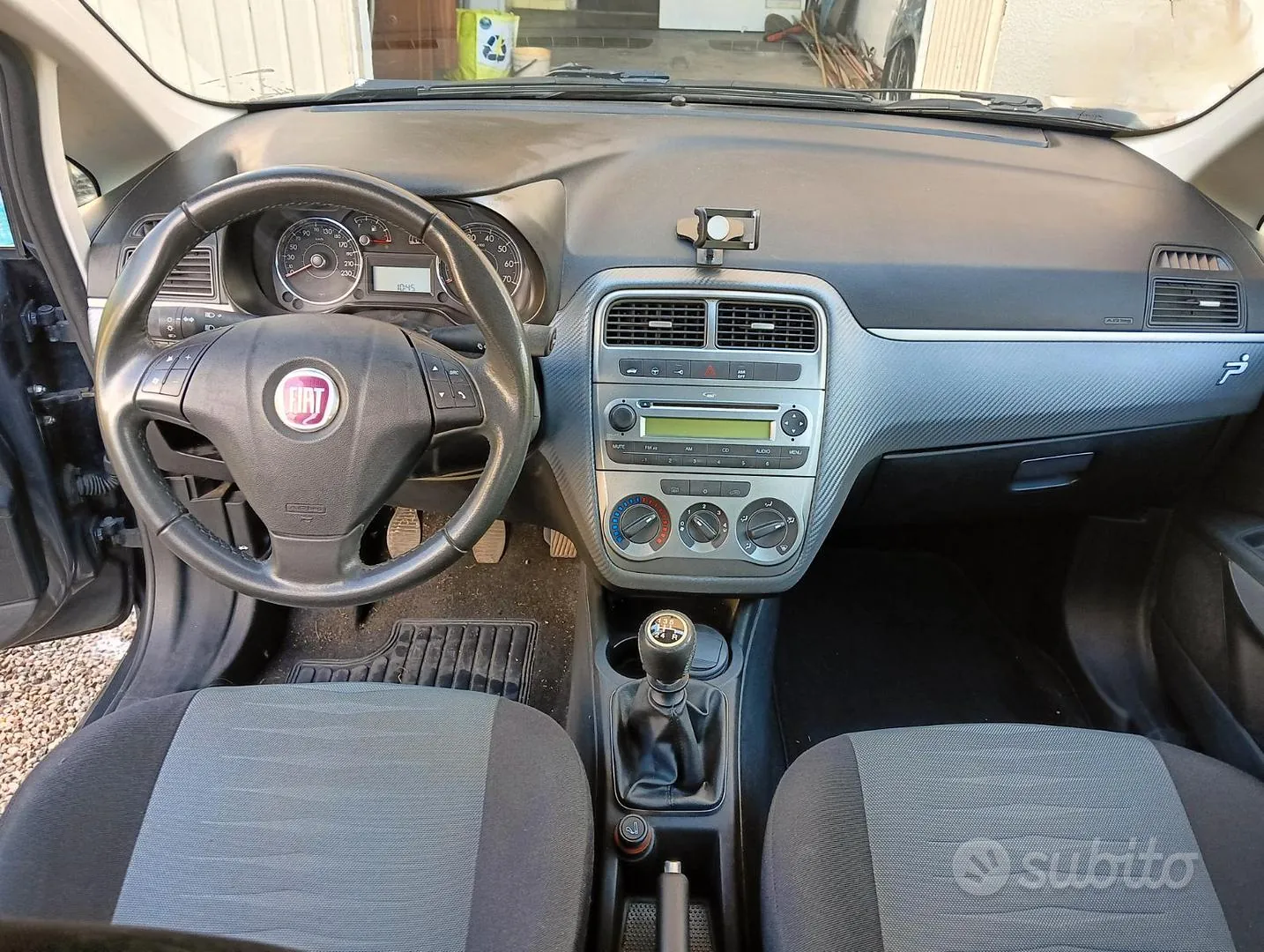 Fiat Grande Punto 2009 photo 5