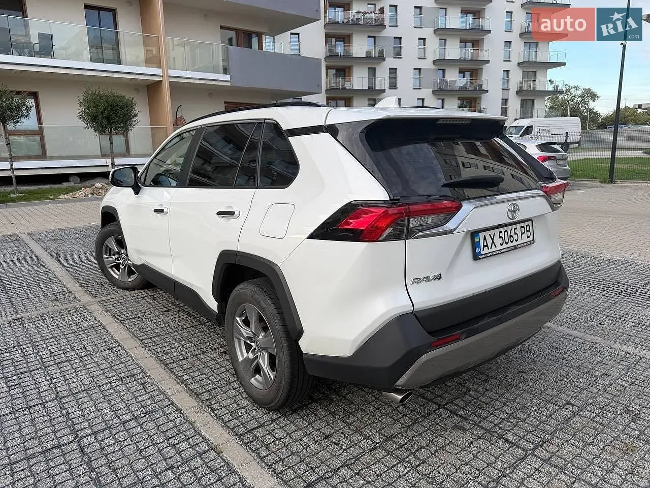 Toyota Rav4 2023 photo 4