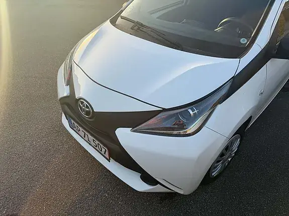 Toyota Aygo 2014 photo 2