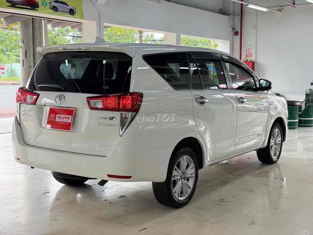 Toyota Innova 2018 photo 2
