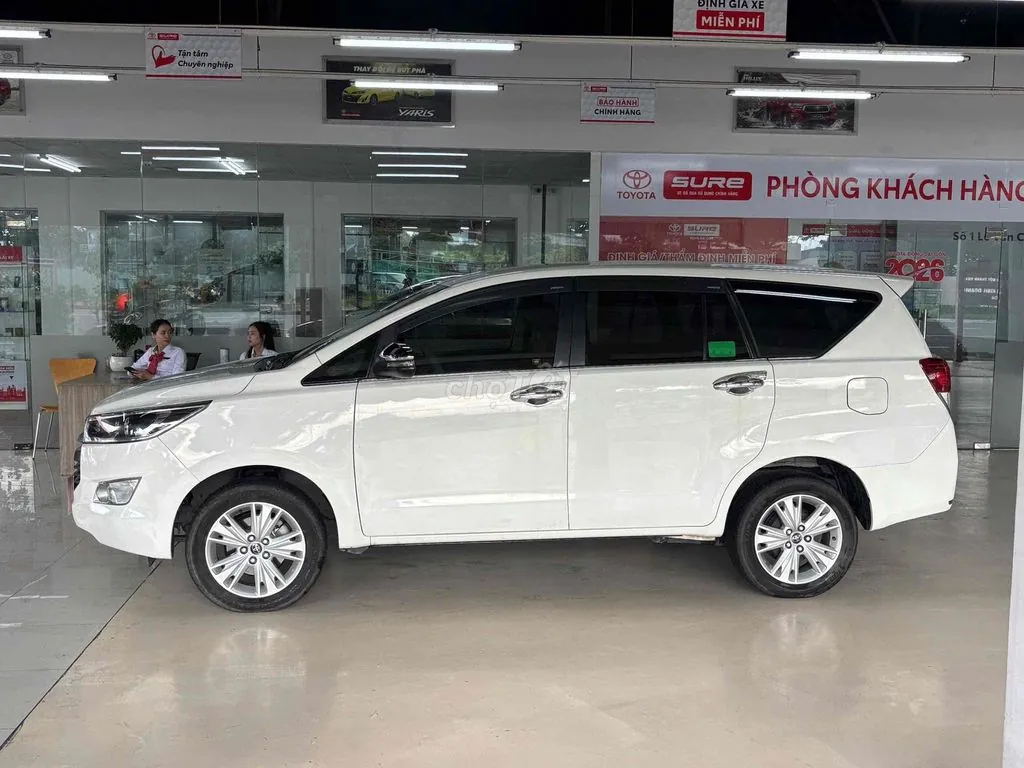 Toyota Innova 2018 photo 3